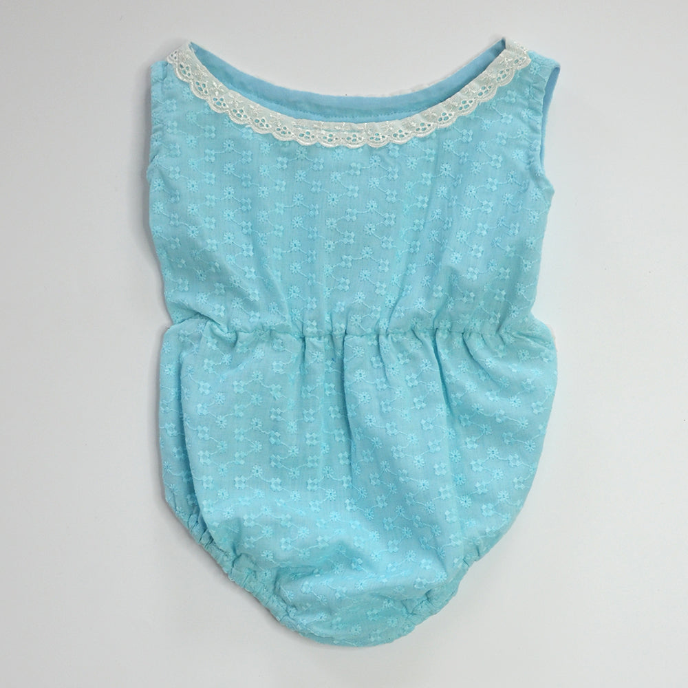 Gardinia Cotton embroidery cut & eyelet work lace pleated sleeveless romper - Blue