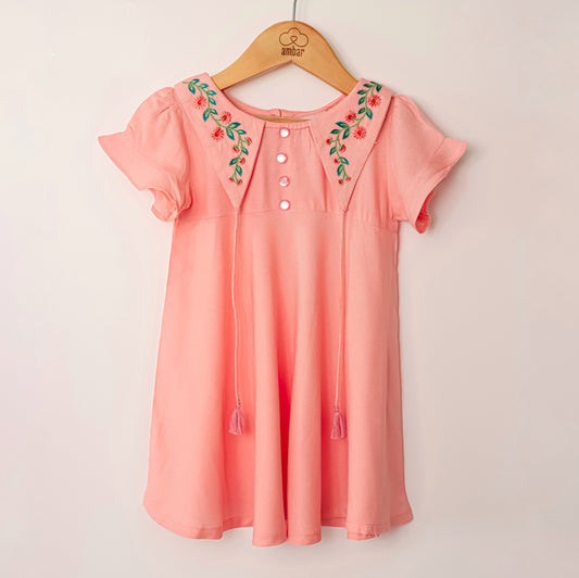 Gardinia Dahlia embroidery puff sleeve boat neck flowy cotton dress with collar - Pink