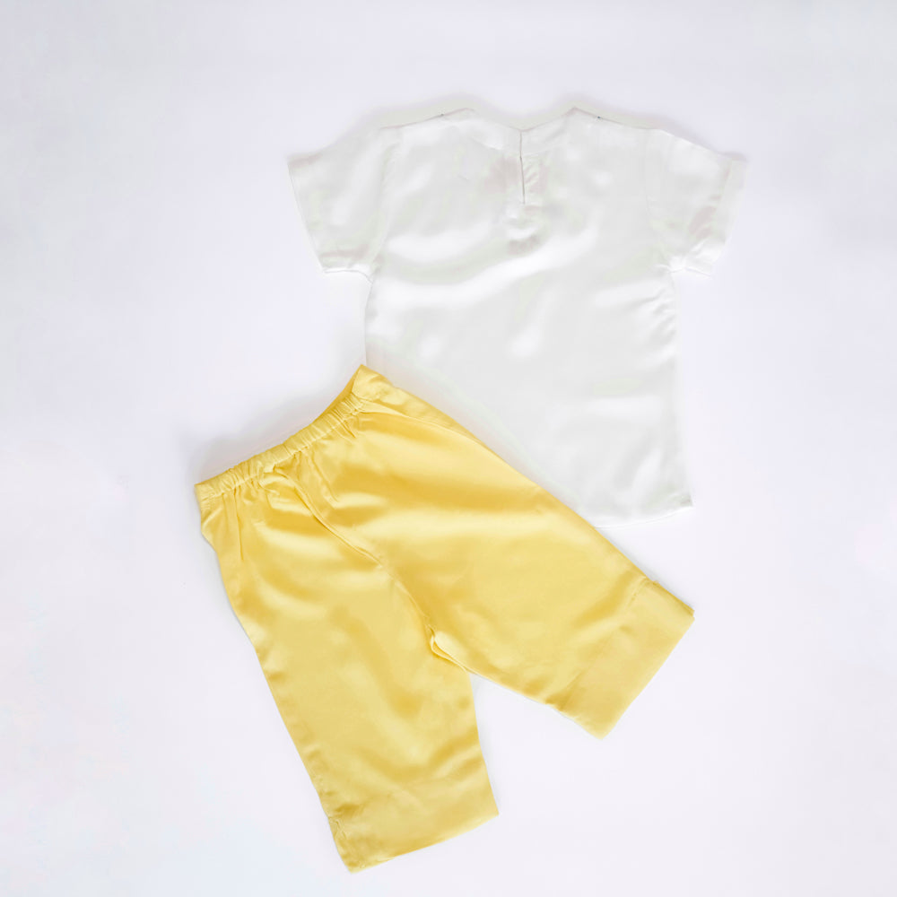 Gardinia Dainty veil embroidered neck cotton top and capri – White and Yellow